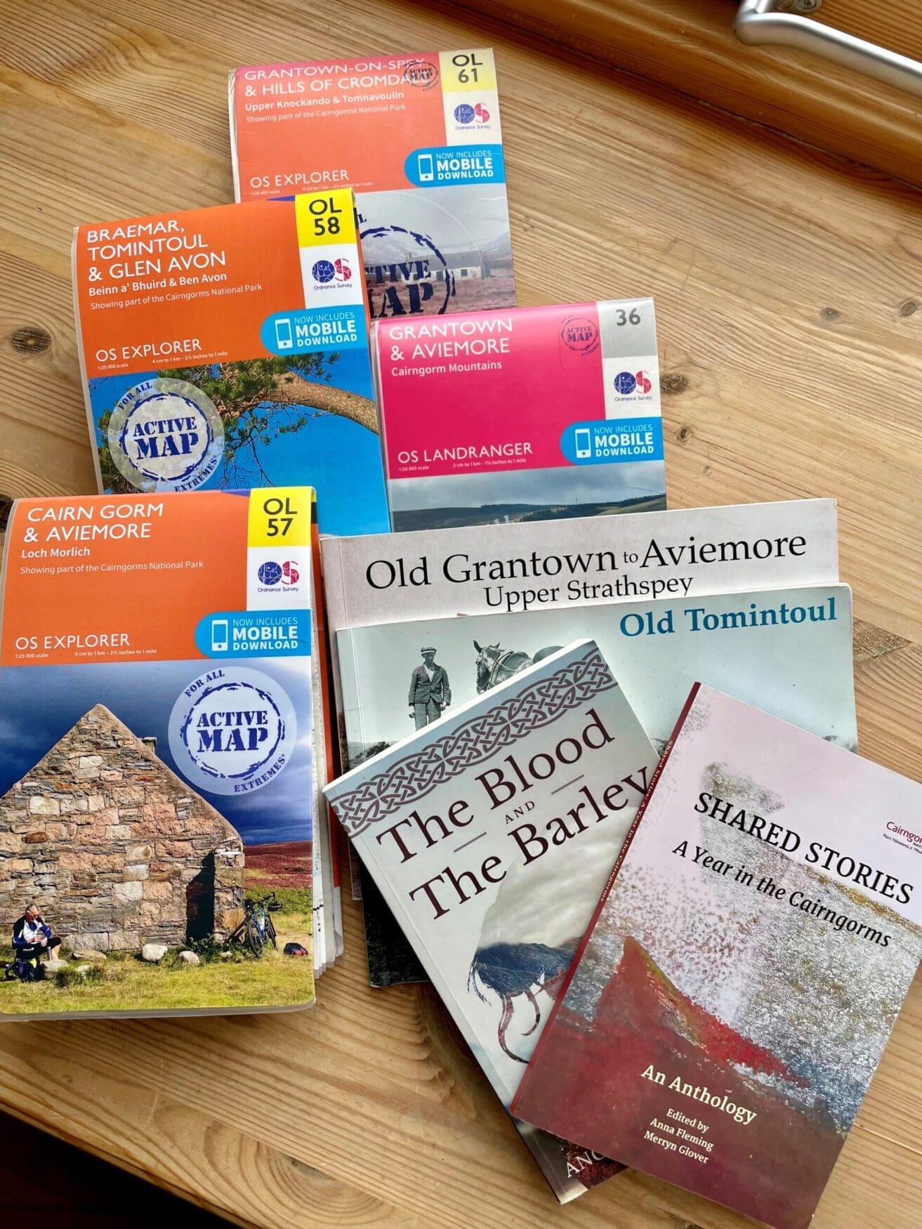 Cottages Maps and books